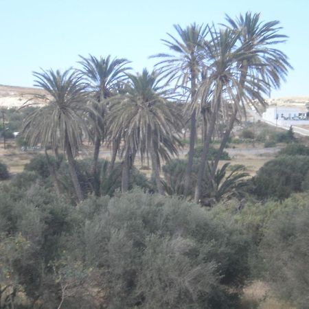 Hotel Delfini Adamantas  Exterior photo